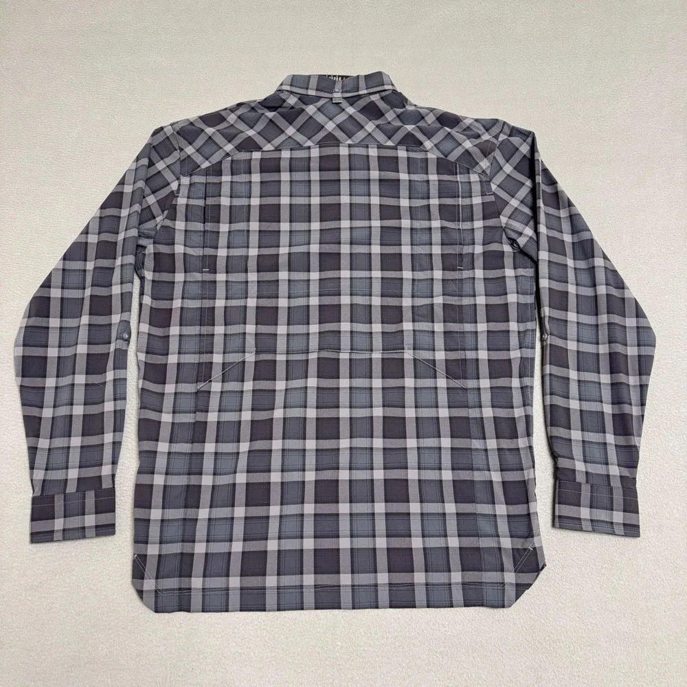 Under Armour Shirt Mens Medium Gray Plaid HeatGear Performance Fishing Hiking